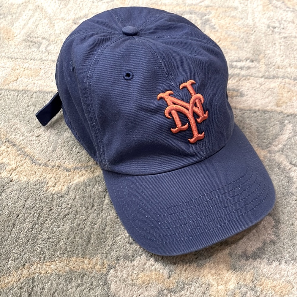 Genuine Merchandise Mets adjustable ball cap